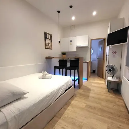 St Rome - A 2 Pas Du Capitole - Metro Toulouse