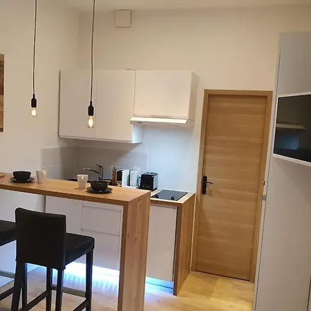 St Rome - A 2 Pas Du Capitole - Metro